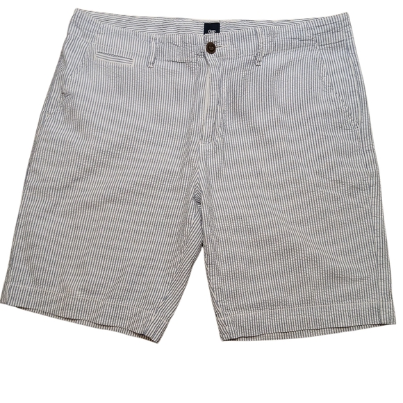 GAP Striped Flat Front Shorts - Picture 1 of 7